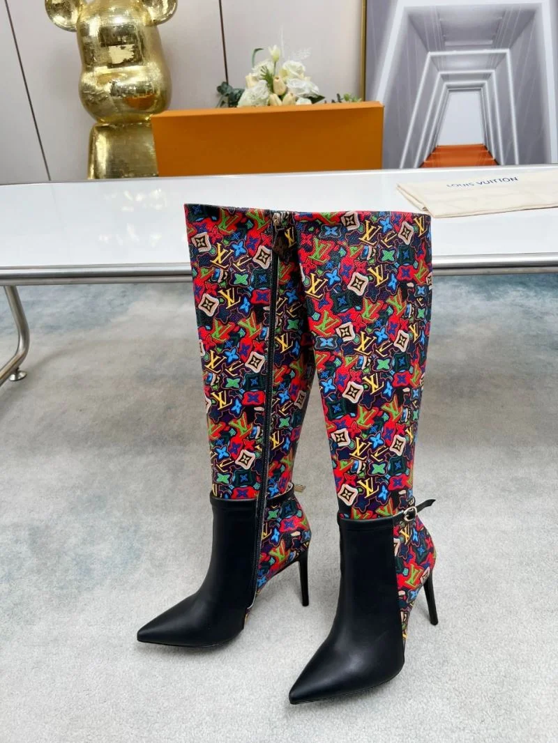 Louis Vuitton Boots Casual 32444