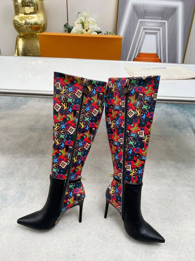 Louis Vuitton Boots Casual 32444