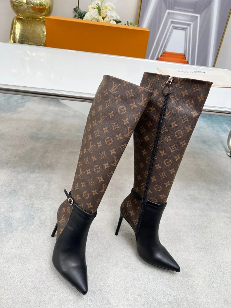Refined Louis Vuitton Boots 32424