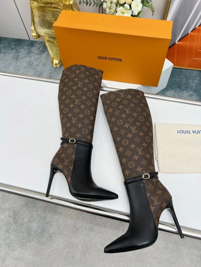 Refined Louis Vuitton Boots 32424