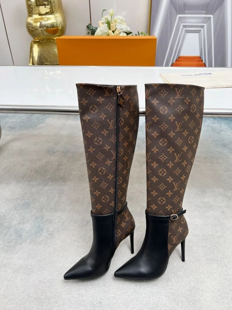 Refined Louis Vuitton Boots 32424