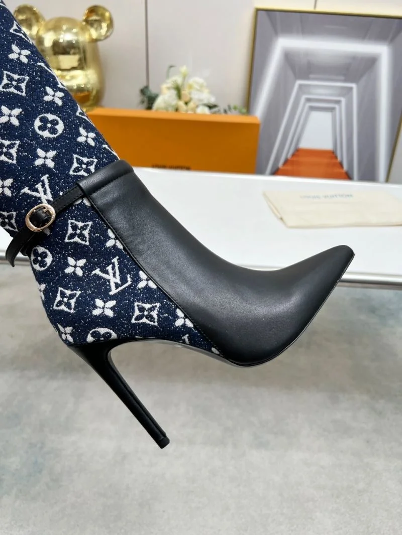 Louis Vuitton Boots Unisex 32423