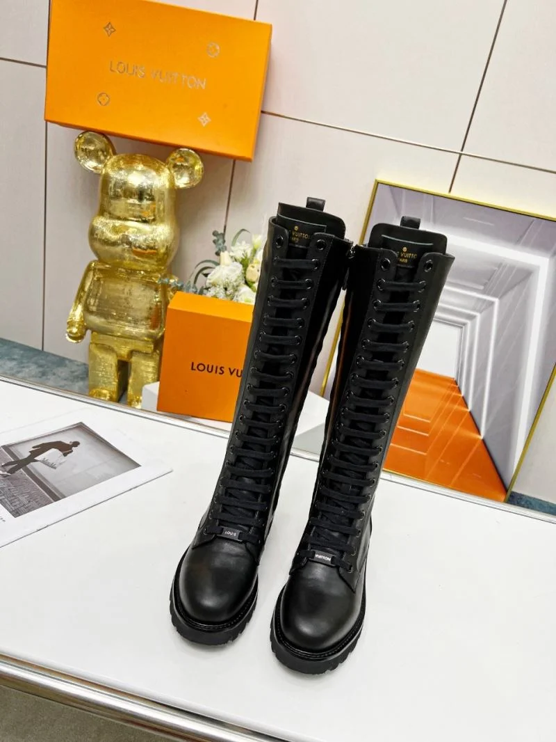 Louis Vuitton Boots Sleek 32441