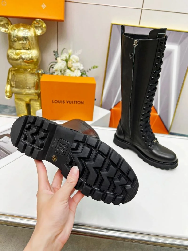 Louis Vuitton Boots Sleek 32441