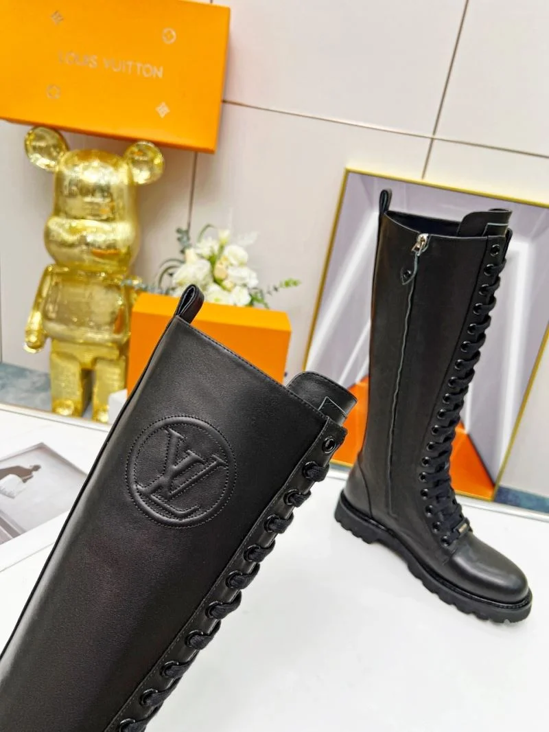 Louis Vuitton Boots Sleek 32441