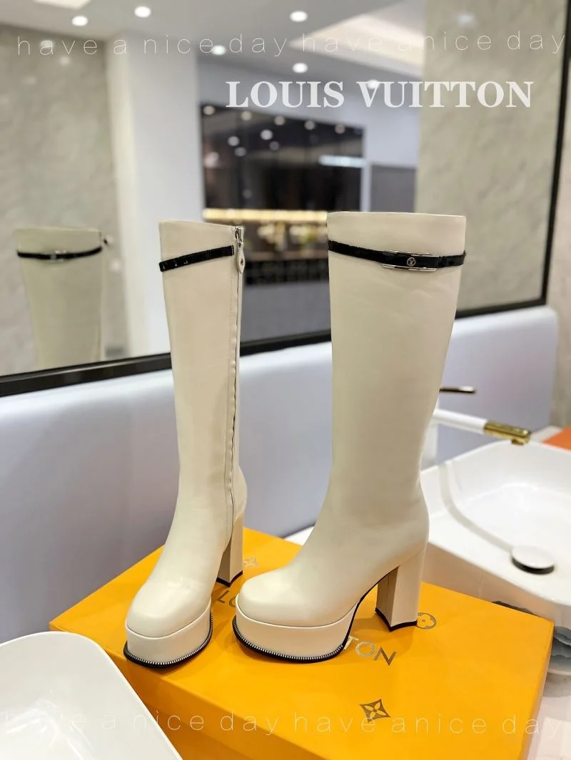 Louis Vuitton Boots FashionForward 32415