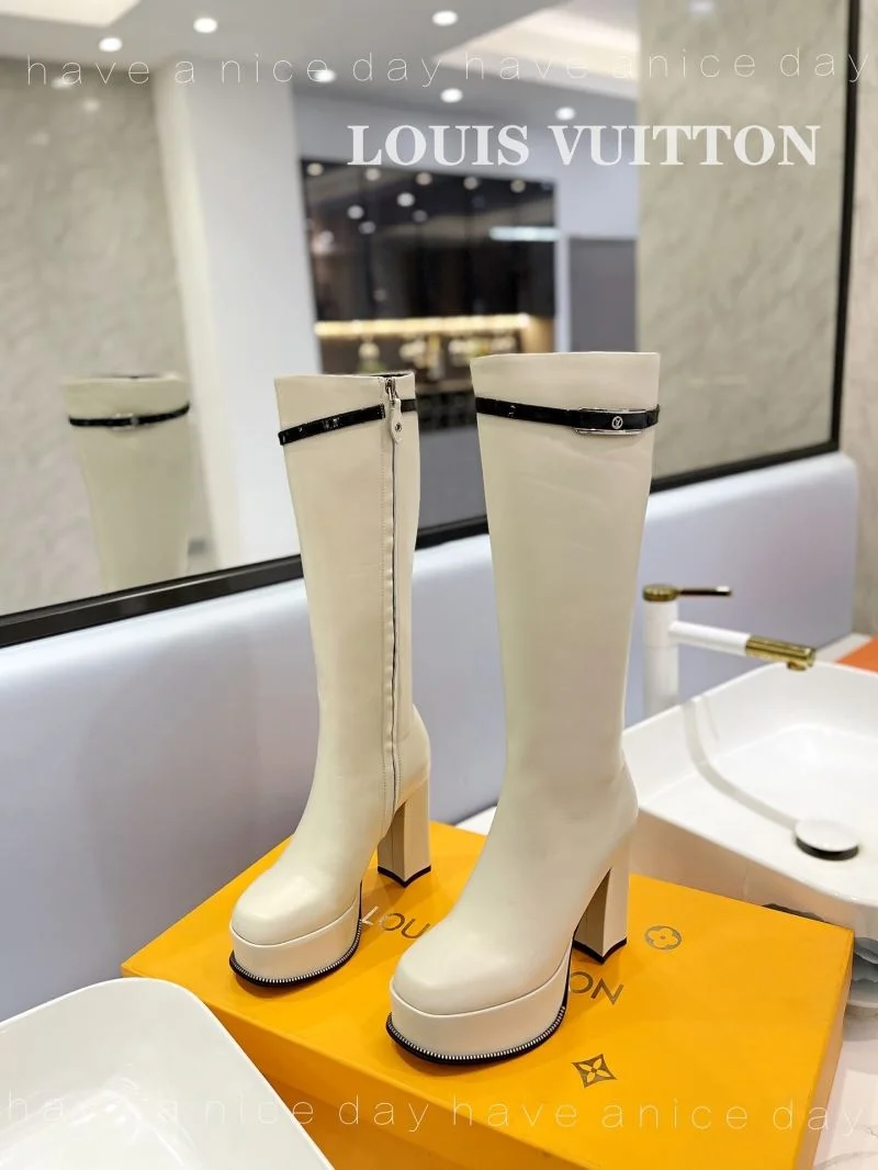 Louis Vuitton Boots FashionForward 32415
