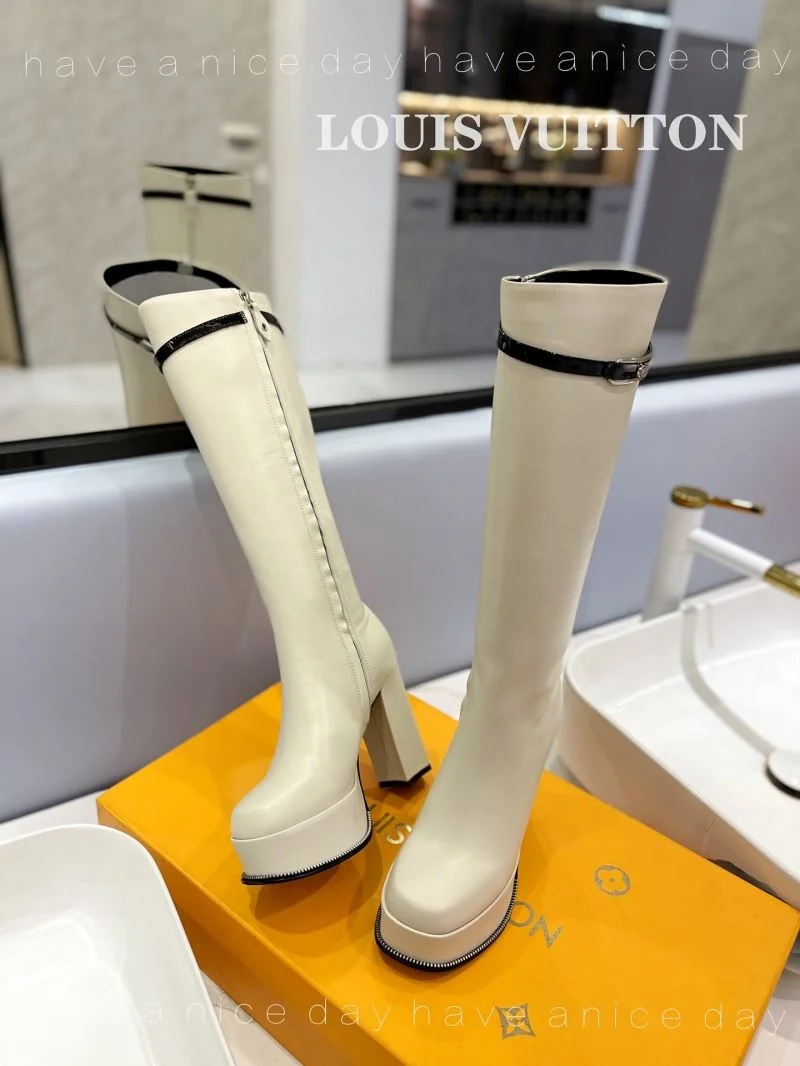 Louis Vuitton Boots FashionForward 32415