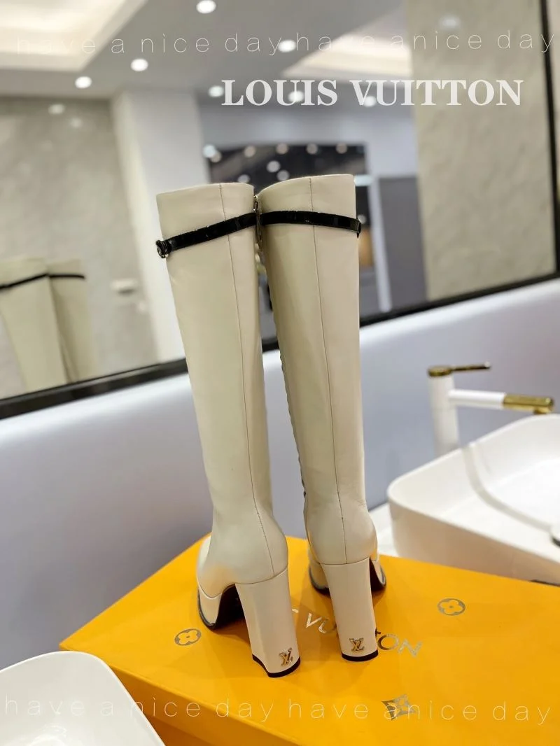 Louis Vuitton Boots FashionForward 32415