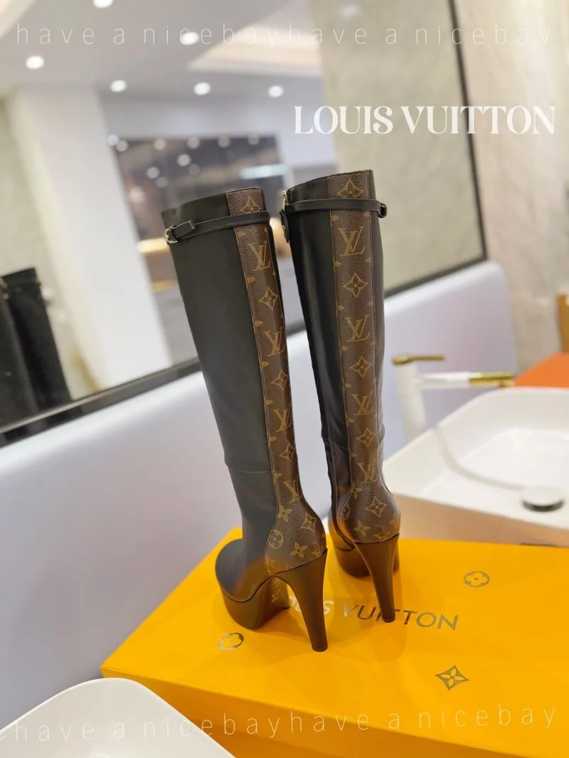 ComfortFit Louis Vuitton Boots 32417