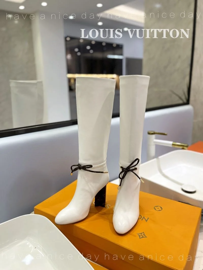 Effortless Louis Vuitton Boots 32414