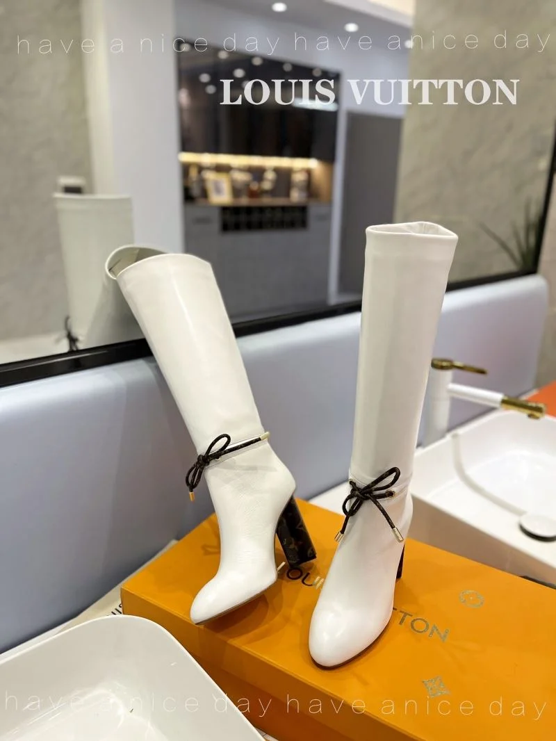Effortless Louis Vuitton Boots 32414