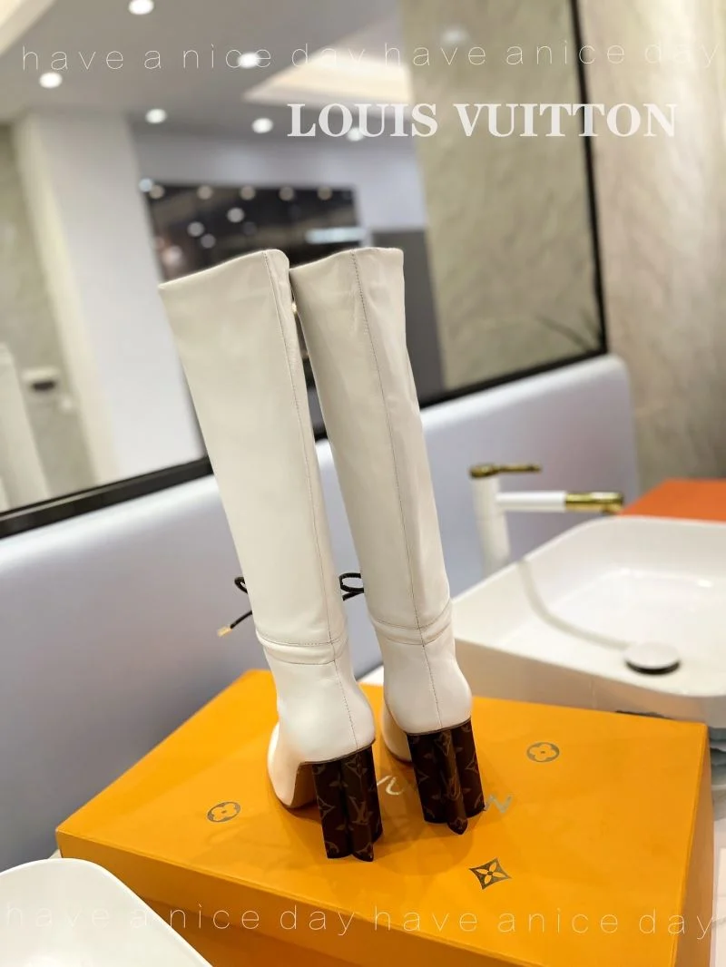 Effortless Louis Vuitton Boots 32414