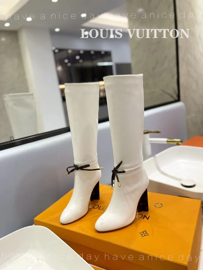 Effortless Louis Vuitton Boots 32414