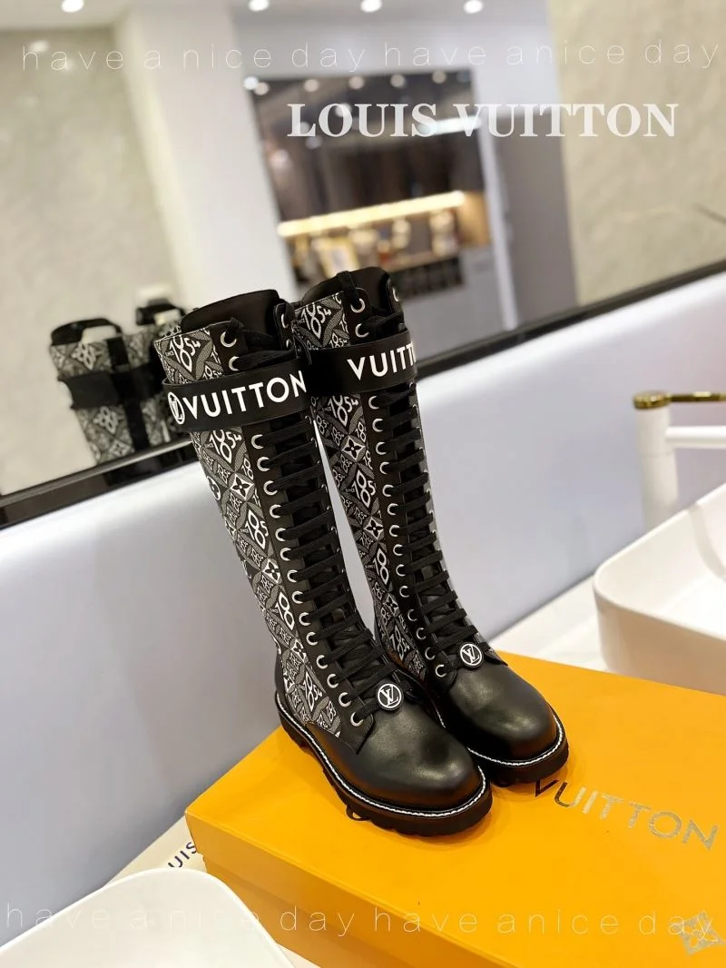 Louis Vuitton Boots ZipUp 32411