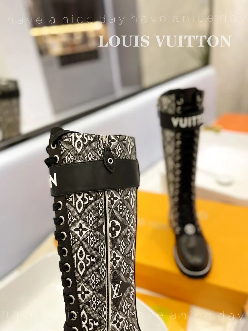 Louis Vuitton Boots ZipUp 32411