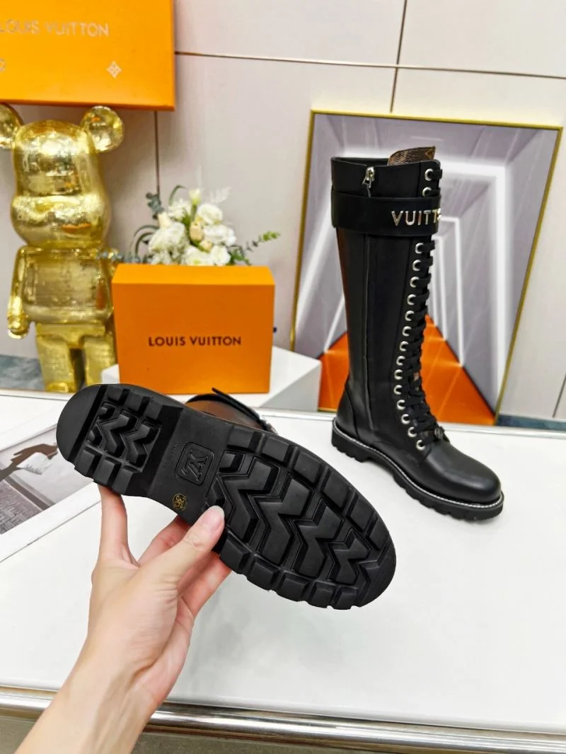 Lightweight Louis Vuitton Boots 32410