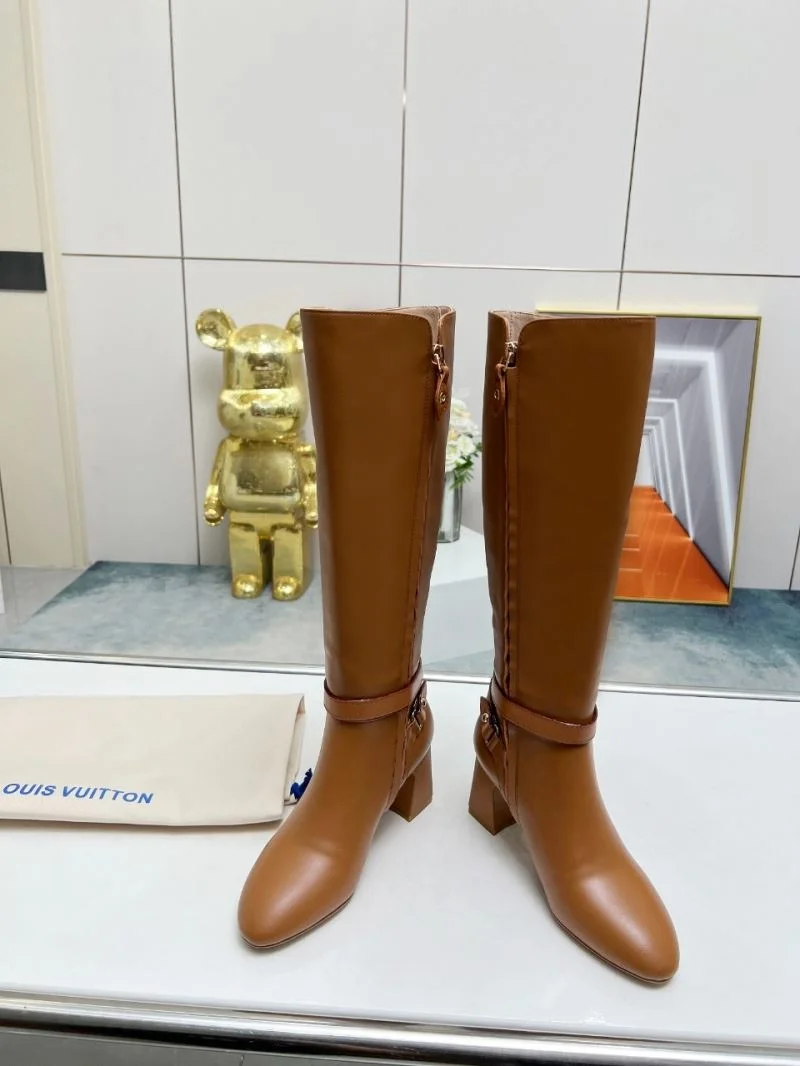 Functional Louis Vuitton Boots 32406