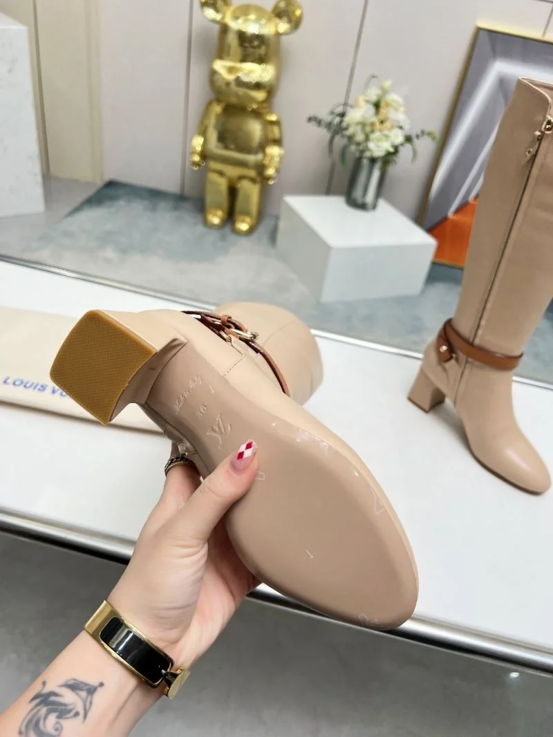 Louis Vuitton Boots Elegant 32409