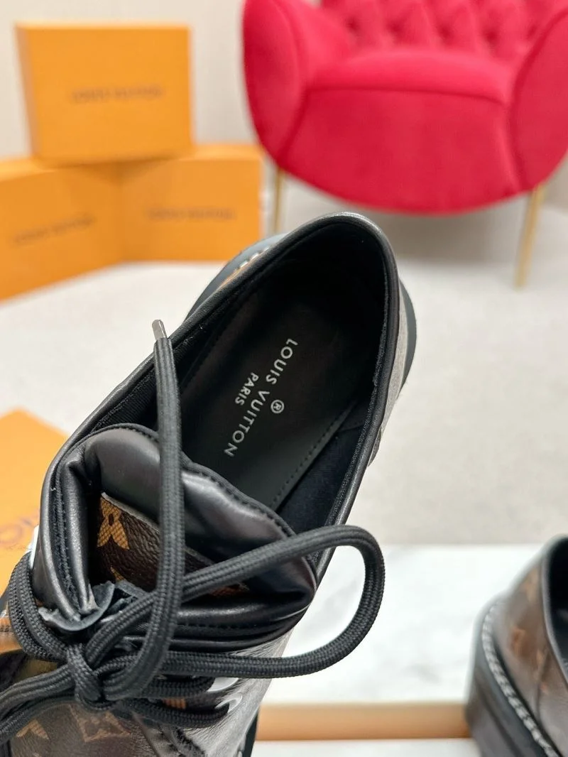 Louis Vuitton Boots Durable 33343