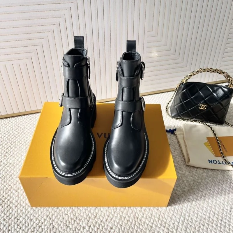 Louis Vuitton Boots Casual 33346