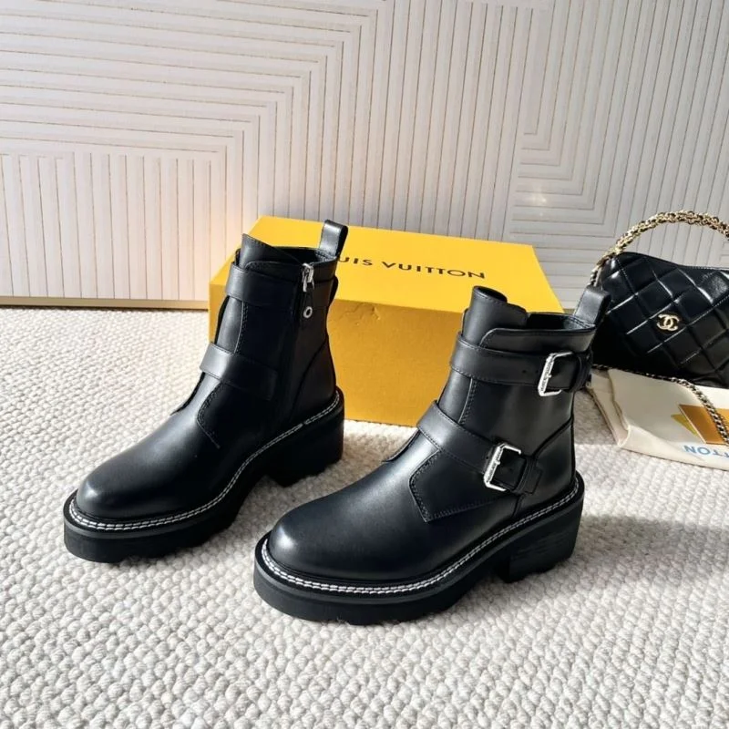 Louis Vuitton Boots Casual 33346