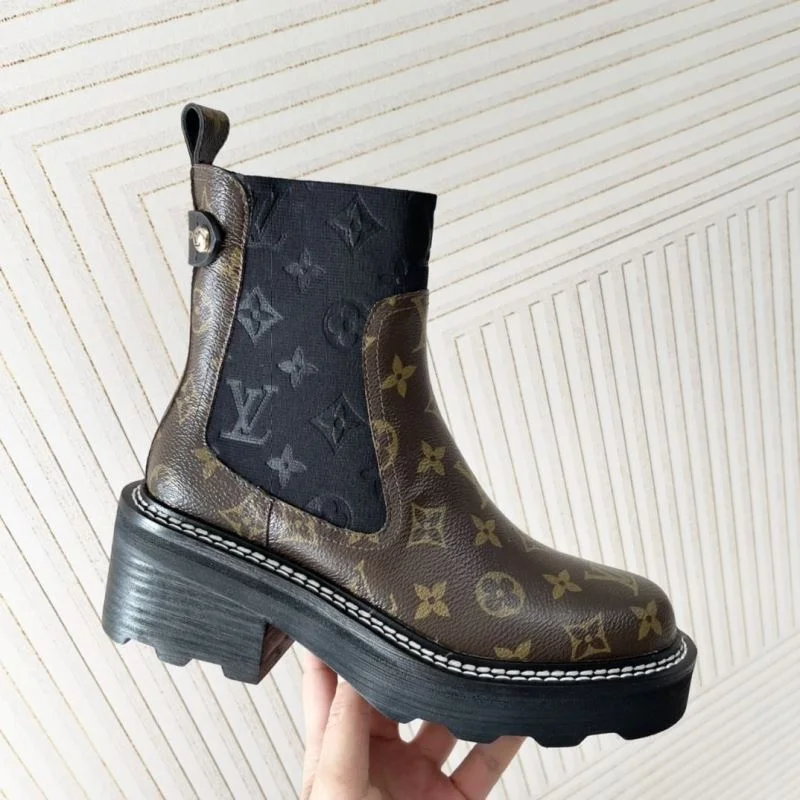 Louis Vuitton Boots Functional 33351