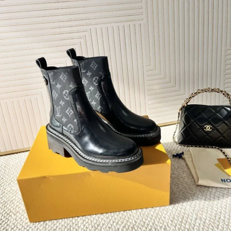 Soft Louis Vuitton Boots 33336