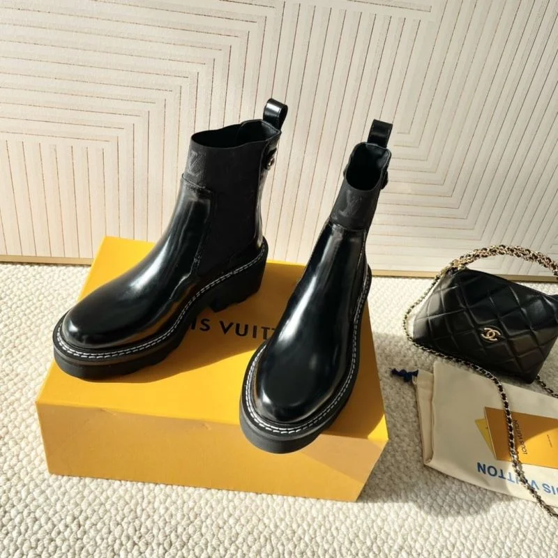 Soft Louis Vuitton Boots 33336