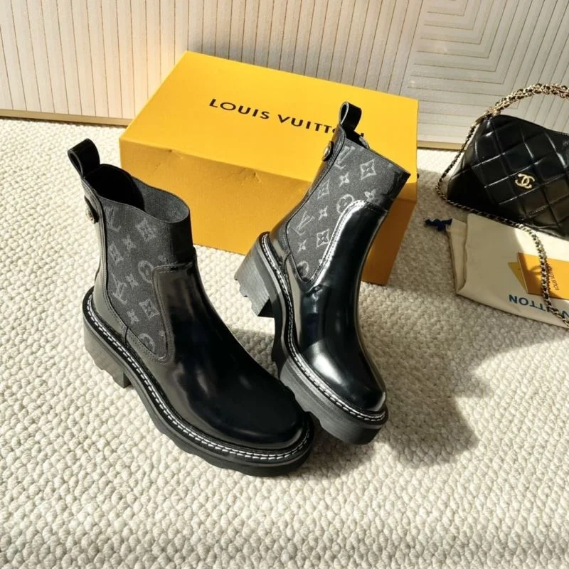 Soft Louis Vuitton Boots 33336