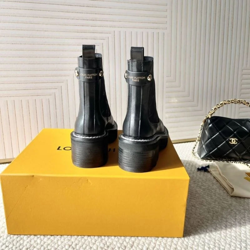 SunProtective Louis Vuitton Boots 33333