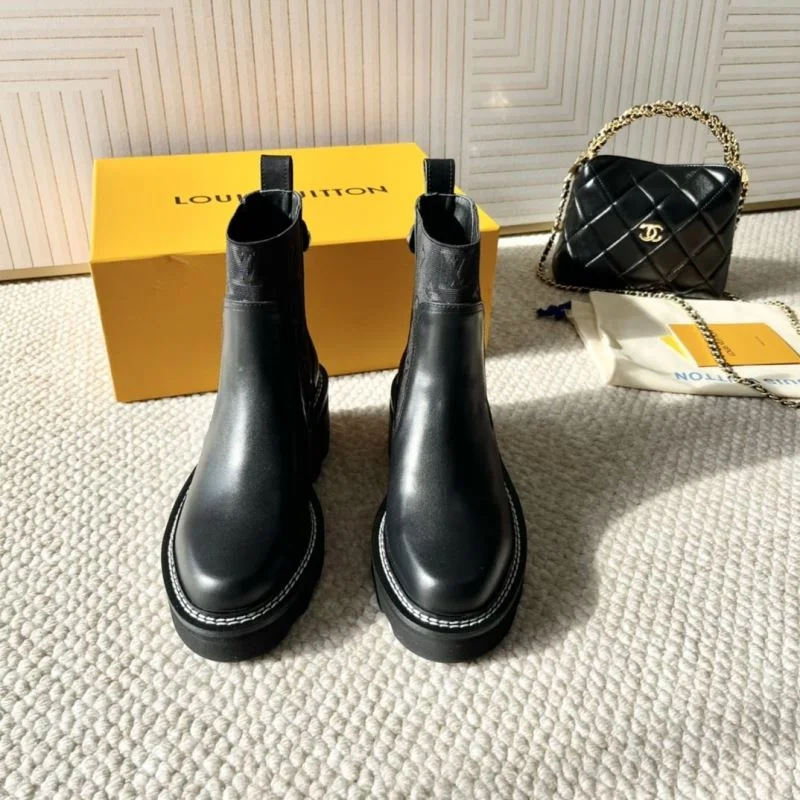 SunProtective Louis Vuitton Boots 33333