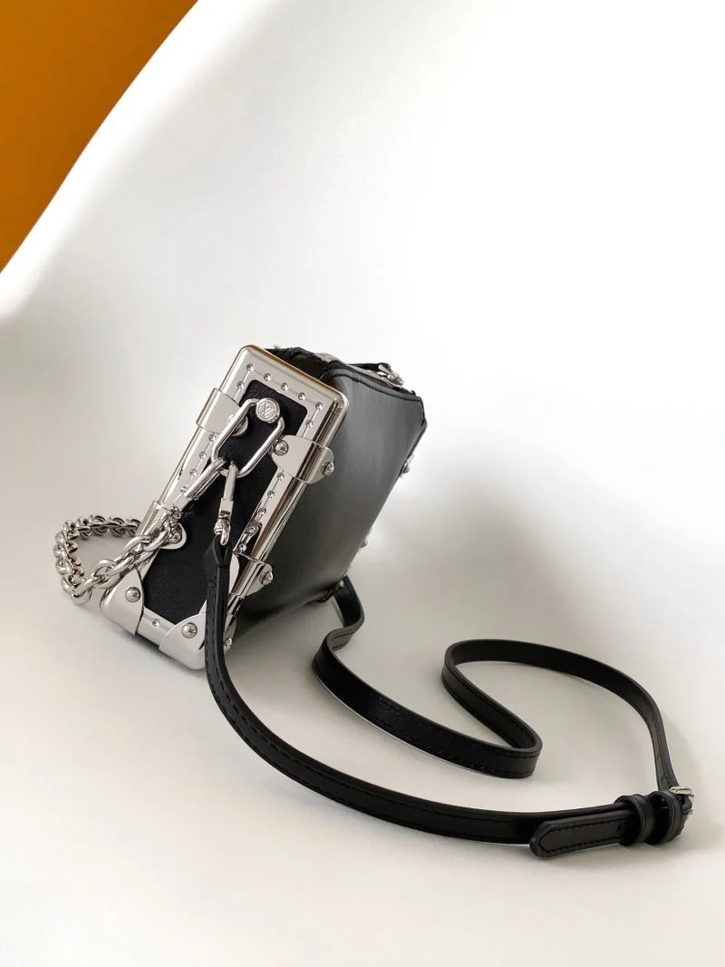 Thermal Louis Vuitton Box Bags 43400