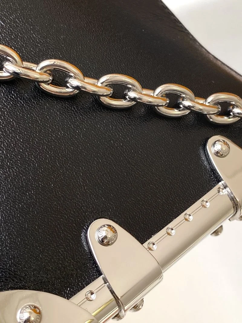 Thermal Louis Vuitton Box Bags 43400