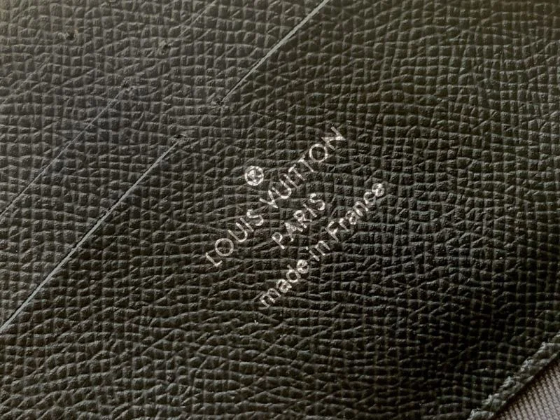 Louis Vuitton Box Bags ComfortFit 43070