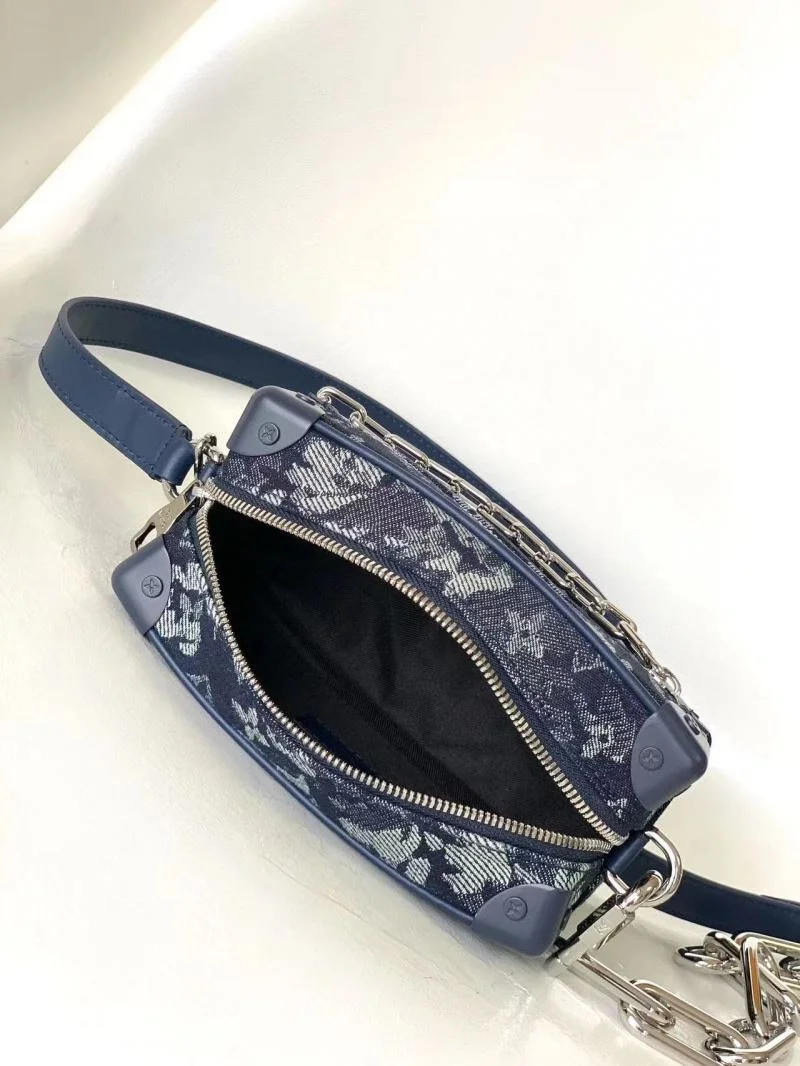 Bold Louis Vuitton Box Bags 43065