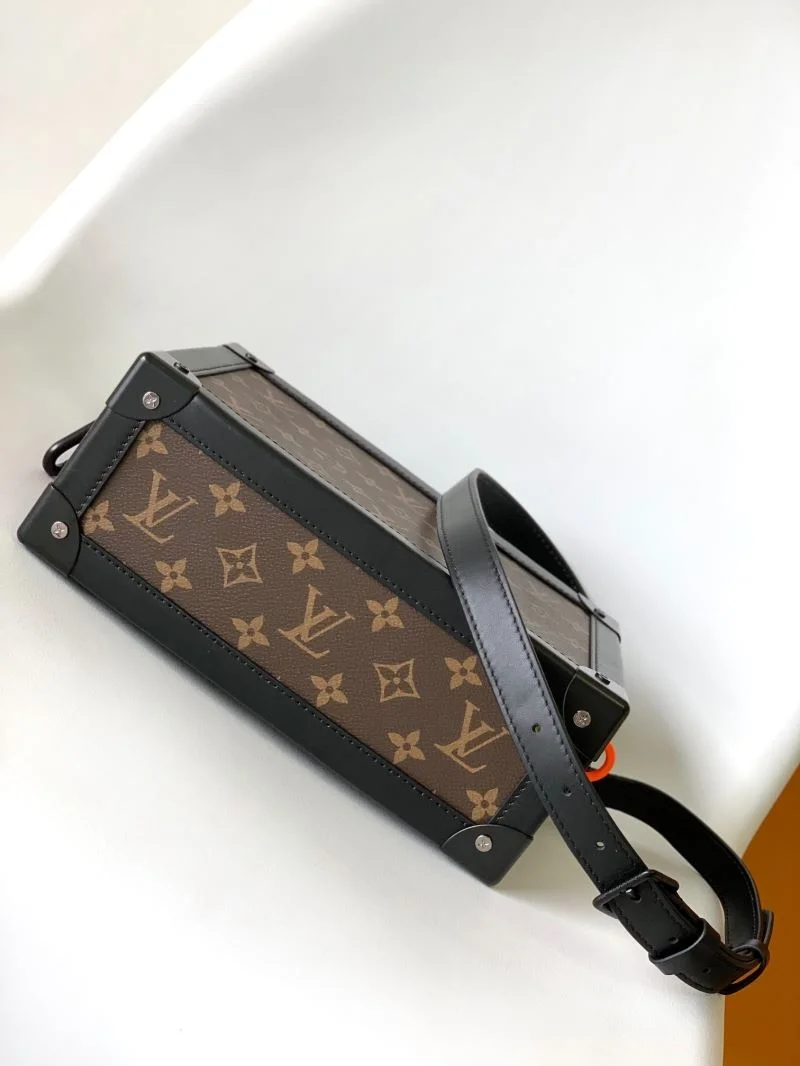 MoistureWicking Louis Vuitton Box Bags 43050