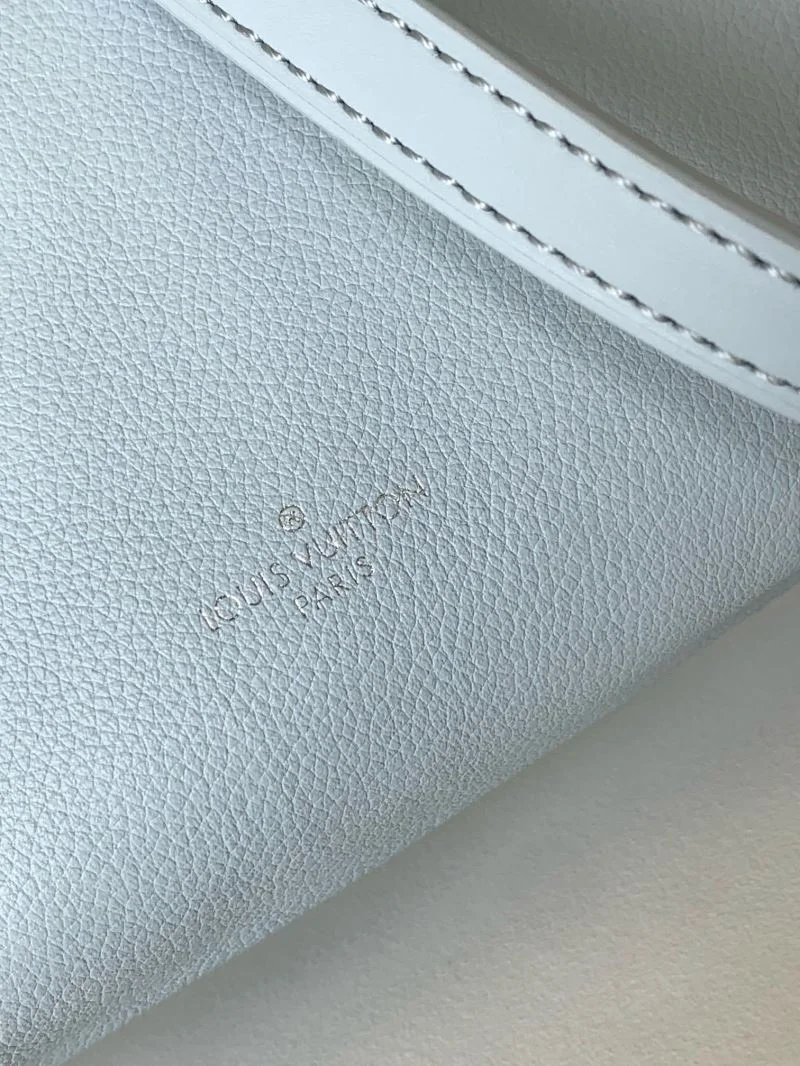 Louis Vuitton Box Bags Unisex 41994