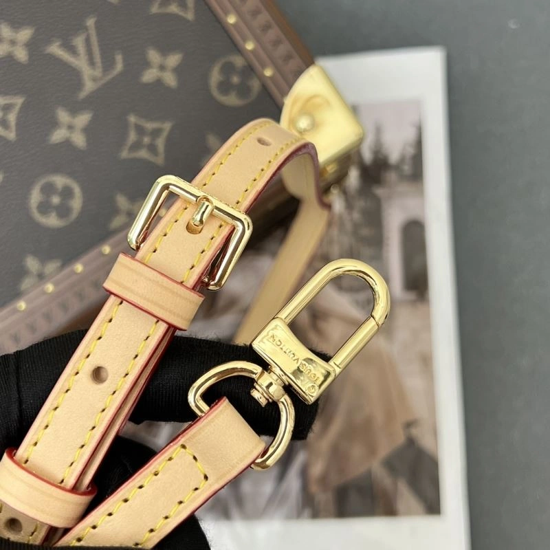Stretchable Louis Vuitton Box Bags 83594