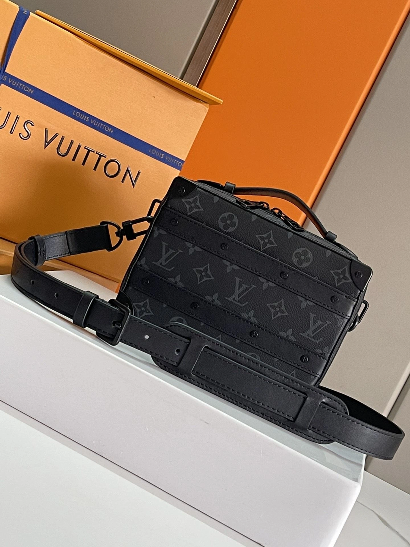 Bright Louis Vuitton Box Bags 91824