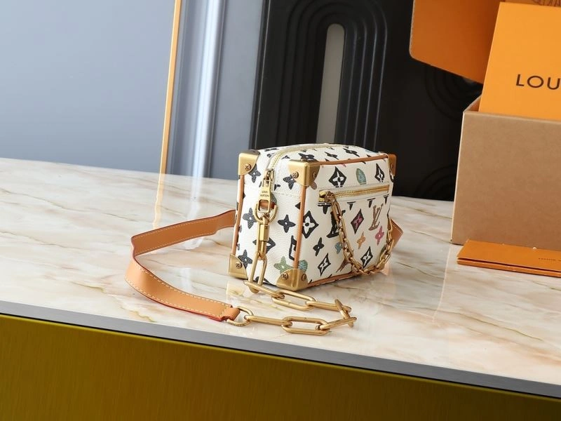 Louis Vuitton Box Bags Sleek 88653