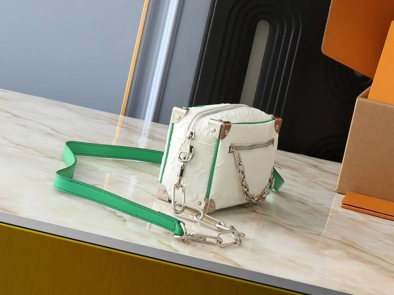 ZipUp Louis Vuitton Box Bags 88692