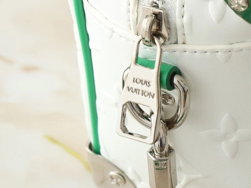 ZipUp Louis Vuitton Box Bags 88692