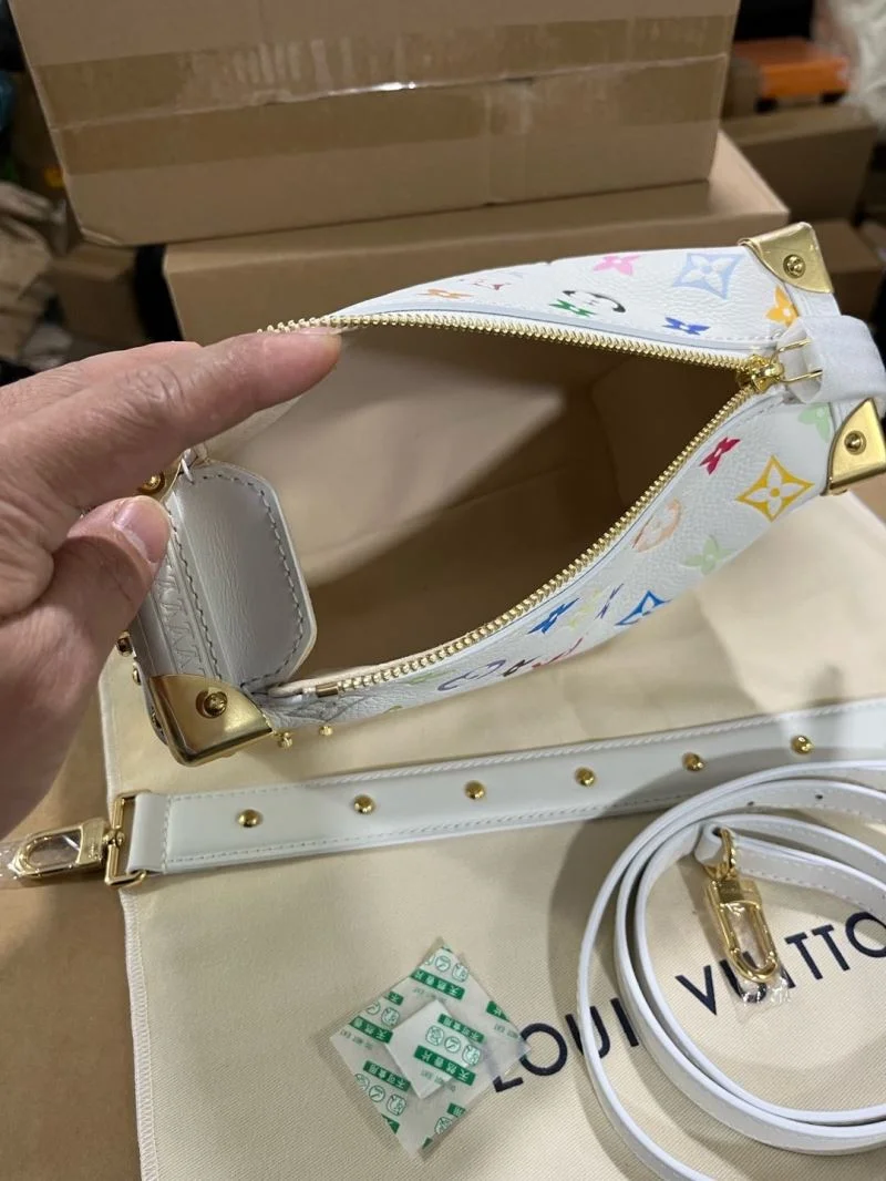 WaterResistant Louis Vuitton Box Bags 41467