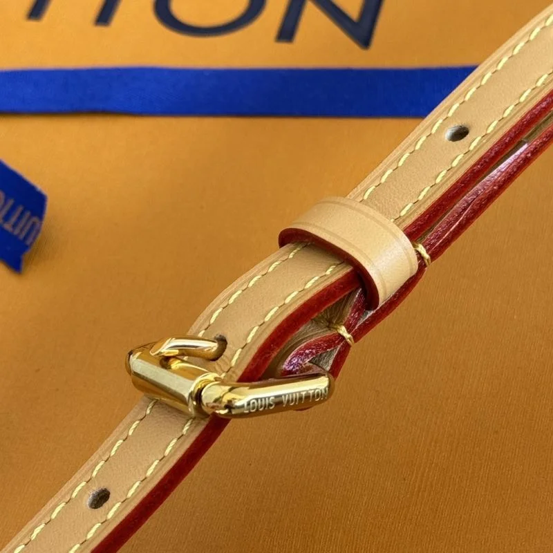 ZipUp Louis Vuitton Box Bags 49304