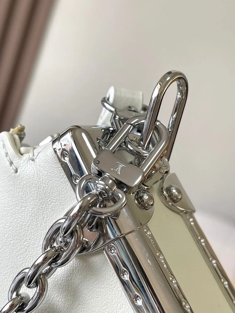 Stylish Louis Vuitton Box Bags 40148