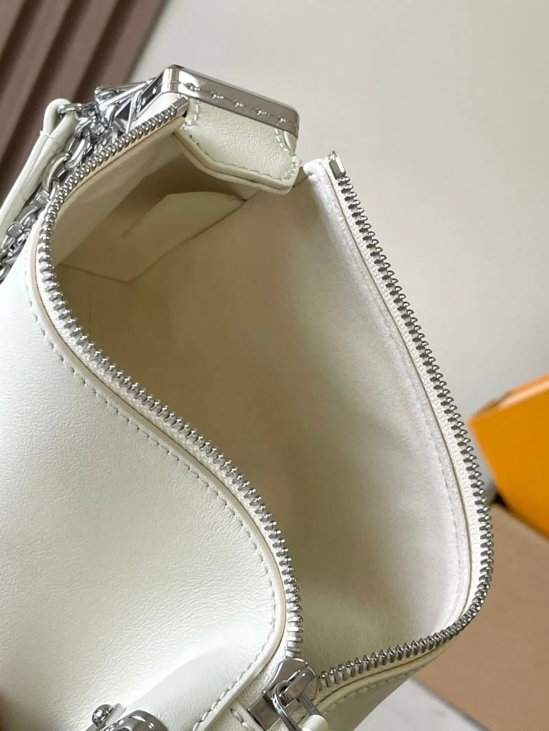 Stylish Louis Vuitton Box Bags 40148