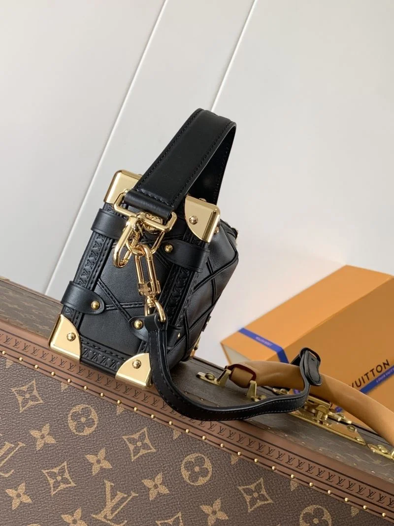 SmoothTexture Louis Vuitton Box Bags 39275