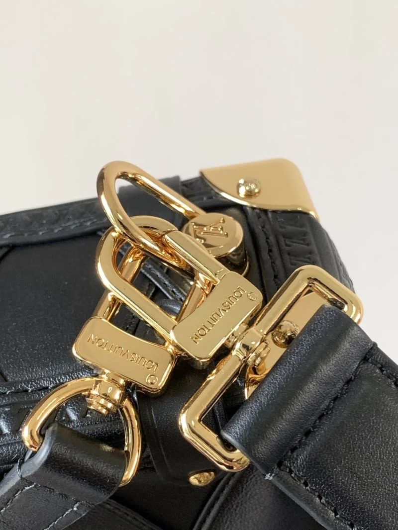SmoothTexture Louis Vuitton Box Bags 39275