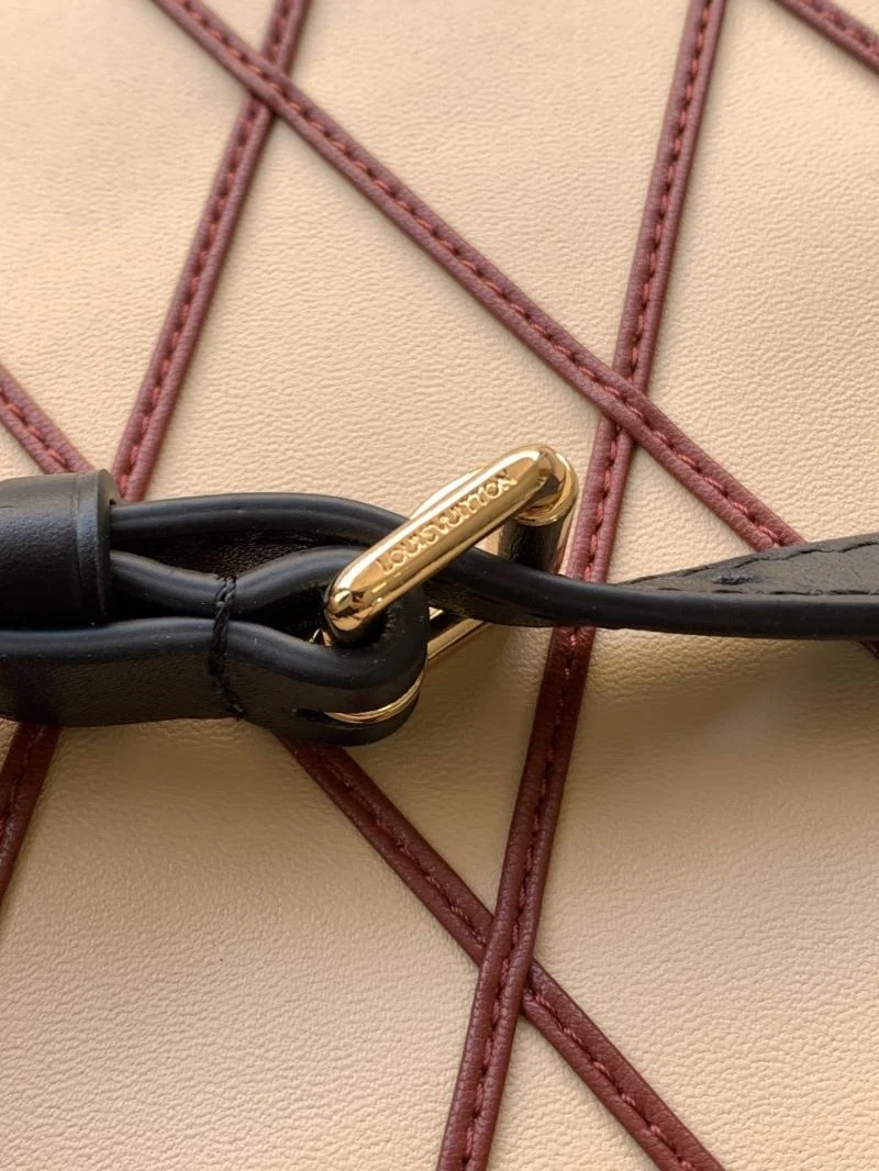 Louis Vuitton Box Bags Resilient 39274